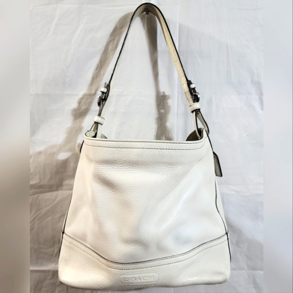 Authentic Coach Pebbled Leather Bucket Shoulder Purse